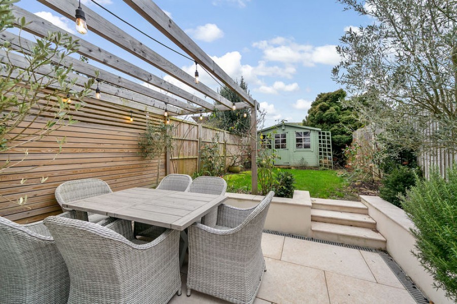 Images for High Street, West Molesey EAID:Miles&Bird BID:Miles & Bird