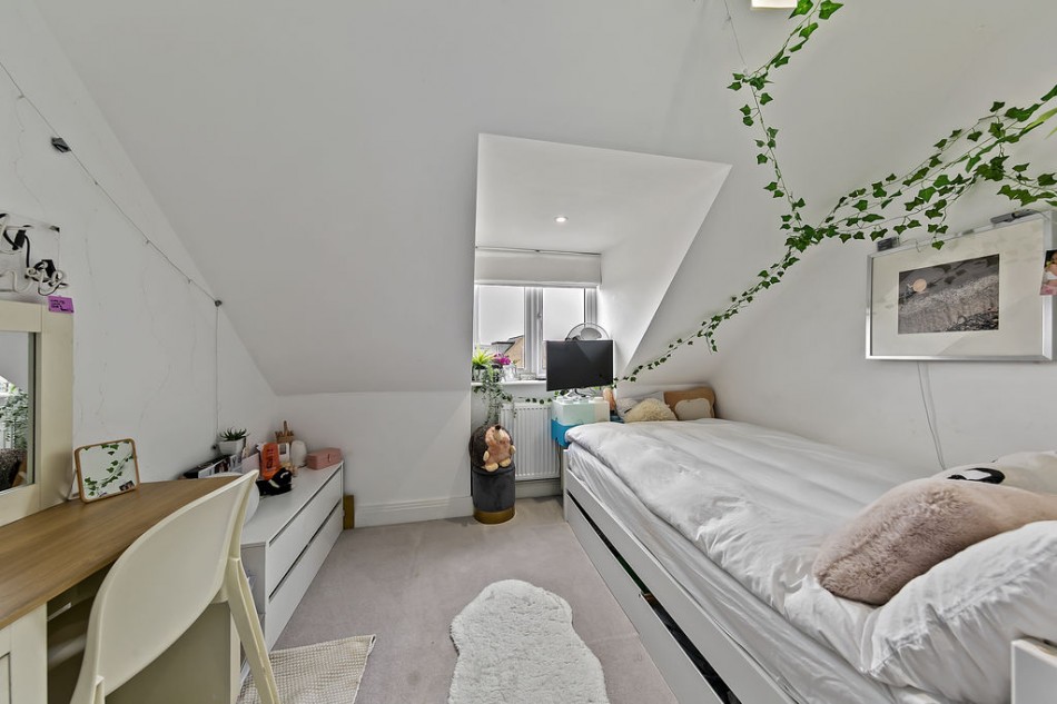 Images for Corbett Avenue, East Molesey EAID:Miles&Bird BID:Miles & Bird