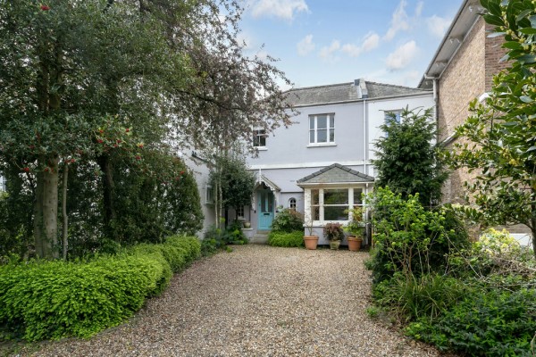 Palace Road, East Molesey - EAID:Miles&Bird, BID:Miles & Bird