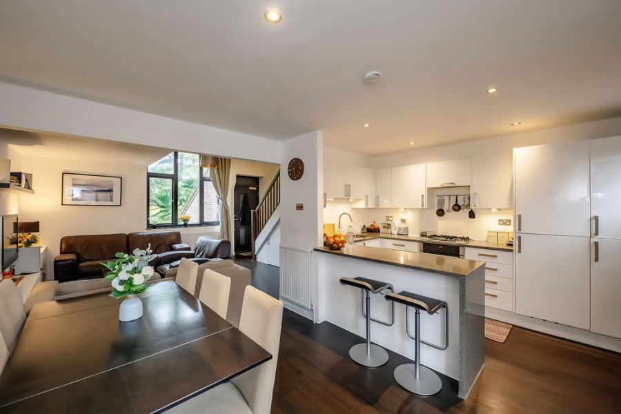 Images for Mallard Place, Strawberry Hill EAID:Miles&Bird BID:Miles & Bird