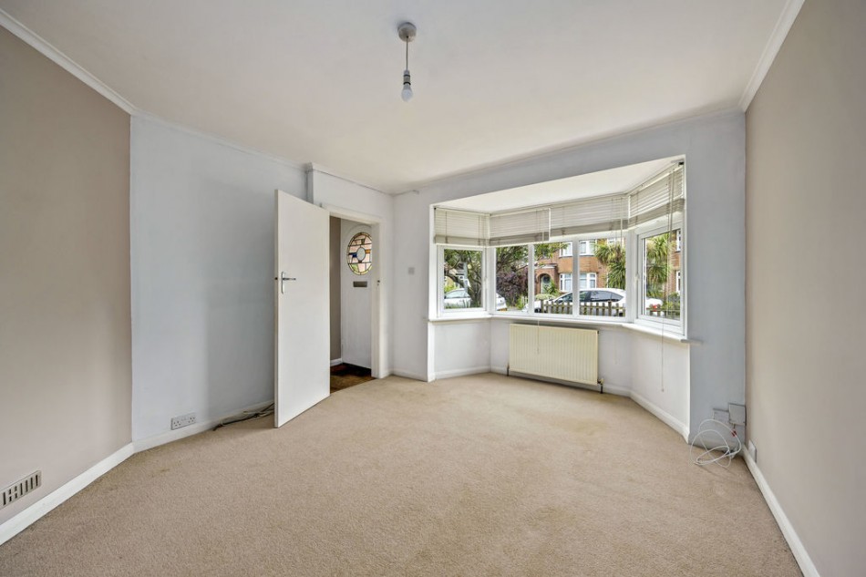Images for Warwick Road, Thames Ditton EAID:Miles&Bird BID:Miles & Bird