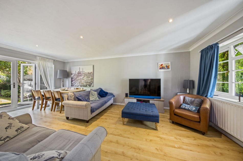Images for Seymour Close, East Molesey EAID:Miles&Bird BID:Miles & Bird