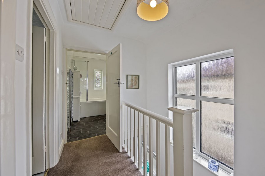 Images for Berkeley Drive, West Molesey EAID:Miles&Bird BID:Miles & Bird