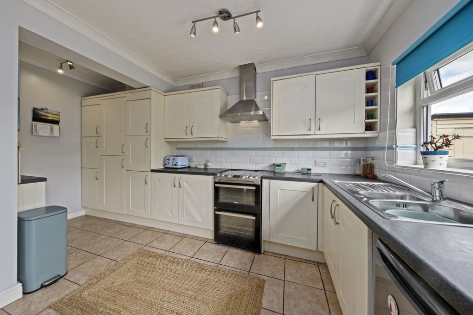 Images for Berkeley Drive, West Molesey EAID:Miles&Bird BID:Miles & Bird
