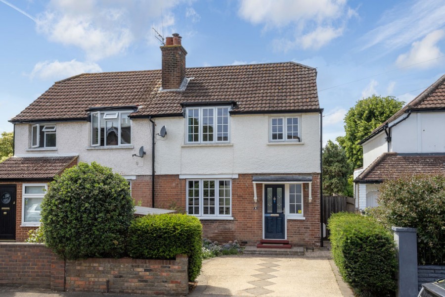 Images for Dennis Road, East Molesey EAID:Miles&Bird BID:Miles & Bird