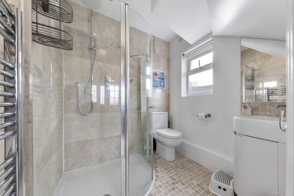 Images for Dennis Road, East Molesey EAID:Miles&Bird BID:Miles & Bird