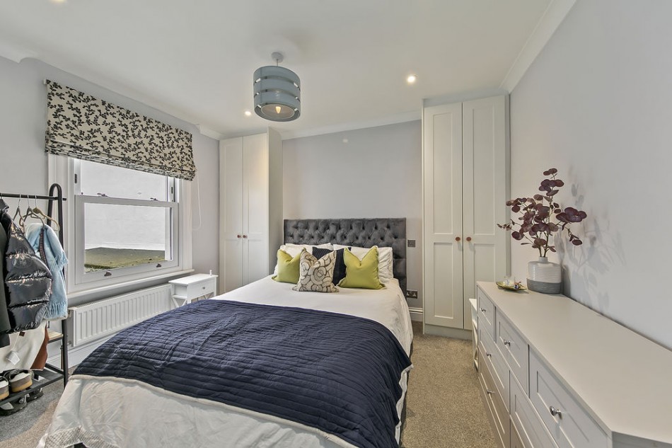 Images for Bridge Road, East Molesey EAID:Miles&Bird BID:Miles & Bird