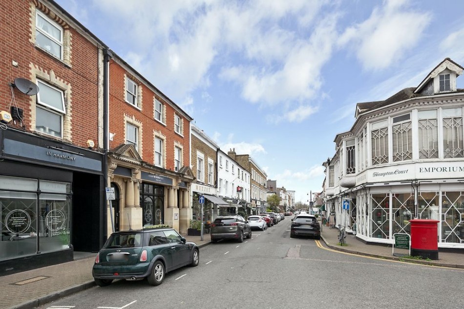 Images for Bridge Road, East Molesey EAID:Miles&Bird BID:Miles & Bird