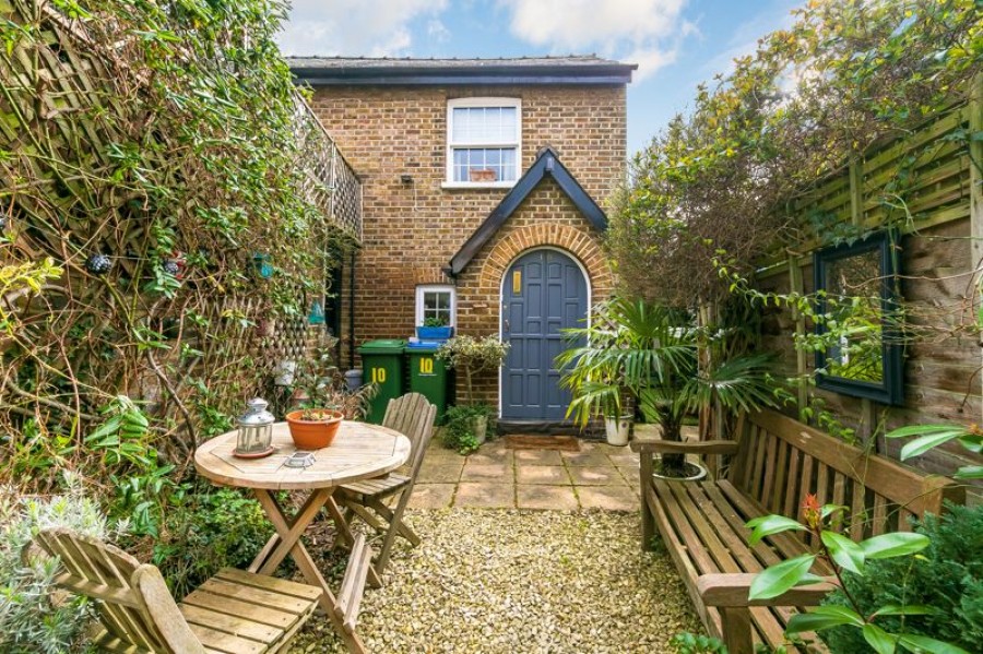 Images for Creek Cottages, Hampton Court EAID:Miles&Bird BID:Miles & Bird