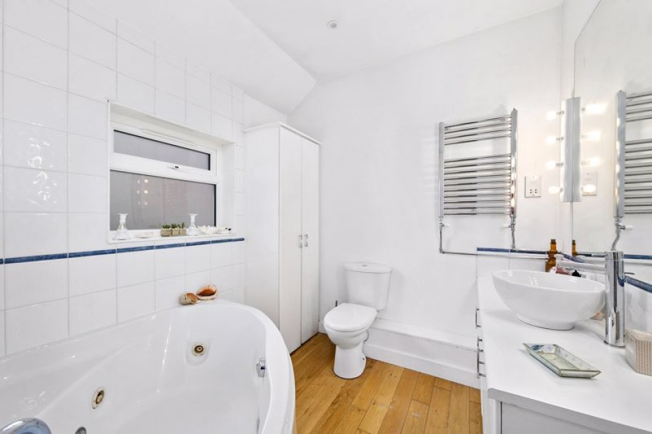 Images for Creek Cottages, Hampton Court EAID:Miles&Bird BID:Miles & Bird