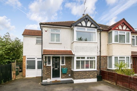 Molesey Park Avenue, West Molesey